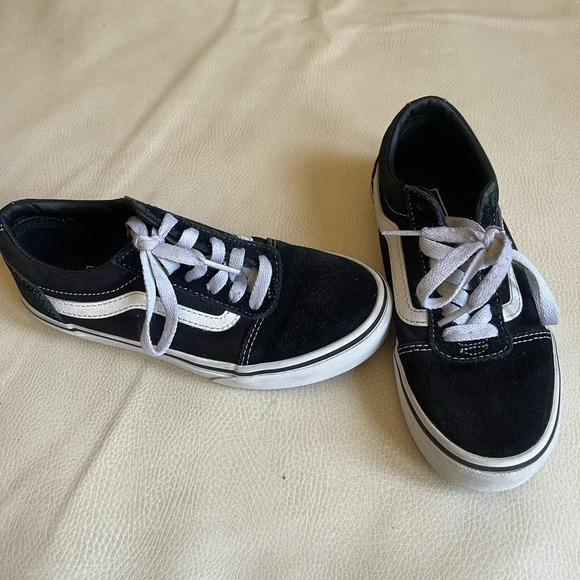 VANS Old Skool shoes - Picture 3 of 7